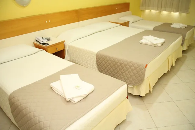غرفة قياسية رباعية، Hotel Italia 2/7