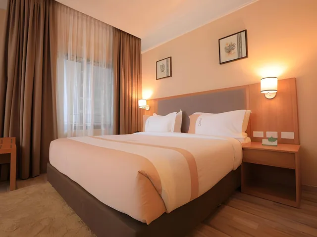 غرفة كلوب، Mado Hotel 2/2