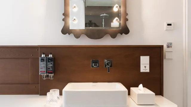 غرفة بسرير كوين وسرير فردي، Ruby Rosi Hotel Munich 4/4