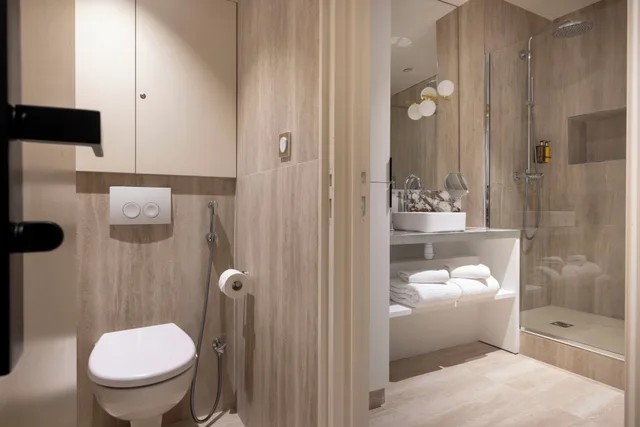 شقة بسرير كوين بإطلالة على المدينة بغرفة نوم واحدة مع أريكة، Yuna Saint-Honore - Serviced Apartments 3/4