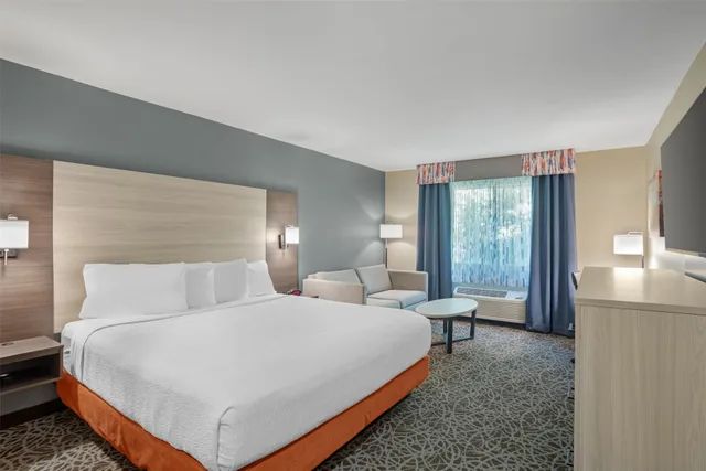 غرفة بسرير كينج، Best Western Porterville Inn 2/5