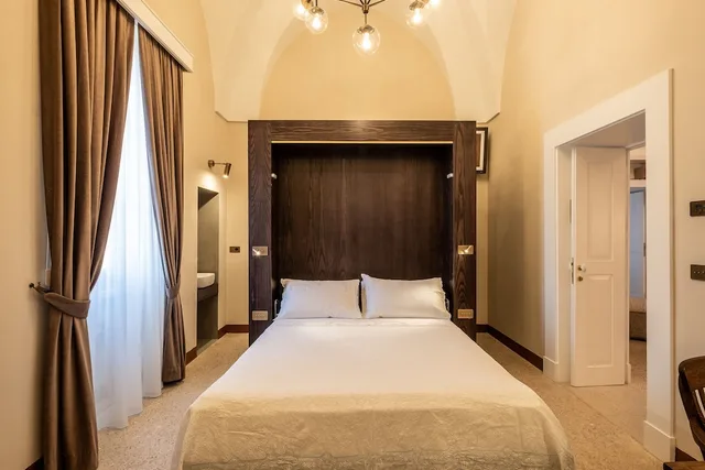 غرفة اقتصادية بسرير كوين، Nohasi Palace 1/4