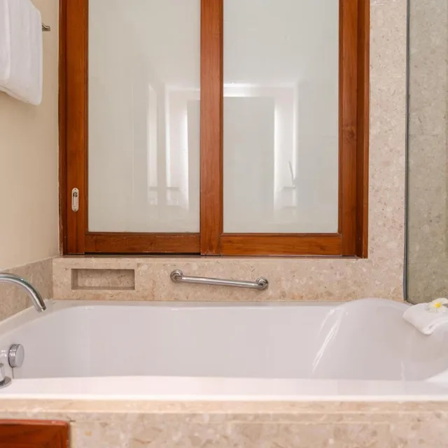 غرفة بسريرين مزدوجين بإطلالة على الحديقة بشرفة، Sheraton Hua Hin Resort And Spa 14/19