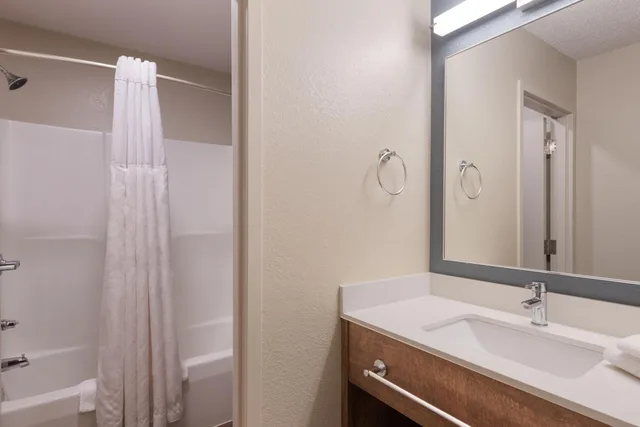 جناح بسريرين مزدوجين بغرفة نوم واحدة، Extended Stay America - Pineville - Pineville Matthews Rd. 7/10