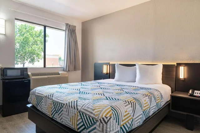 جناح ديلوكس بسرير كوين، Motel6 Rolling Meadows, IL - Chicago Northwest 3/10