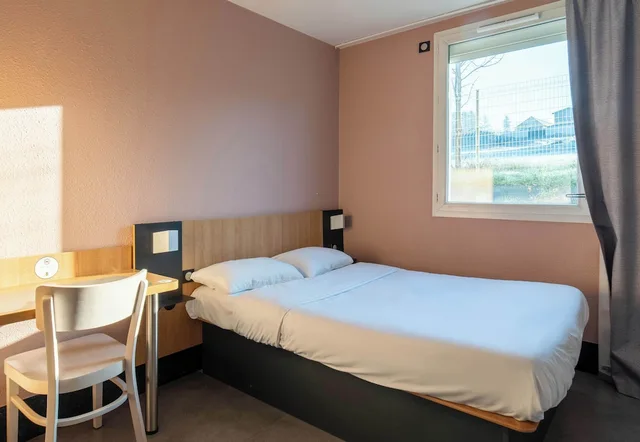غرفة بسرير مزدوج لذوي الإعاقة، B&B HOTEL Brive-La-Gaillarde 2/4