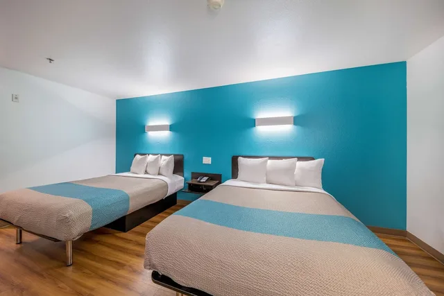 جناح استوديو بسريرين كينج للمدخنين، Motel6 Decatur, TX 2/5
