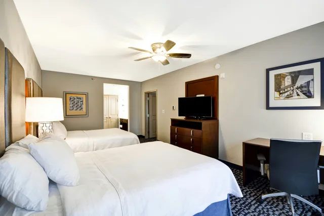جناح بسريرين كوين بغرفة نوم واحدة، Homewood Suites By Hilton Birmingham Downtown Near Uab 1/4
