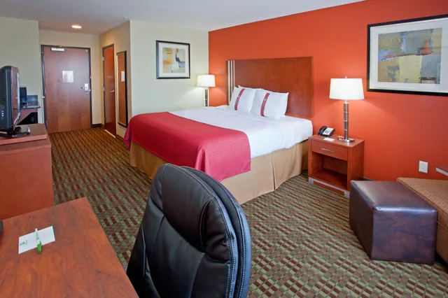 Standard, Queen Bed, Holiday Inn Austin North - Round Rock 8/10