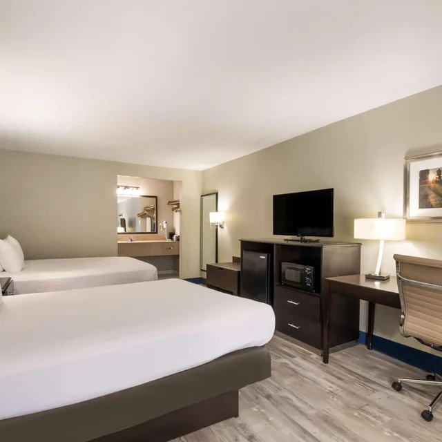 غرفة بسرير كوين، Best Western Inn Winchester 3/5