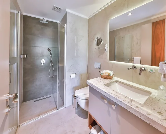 غرفة قياسية بسرير كوين بشرفة، Molino Hotel 6/8