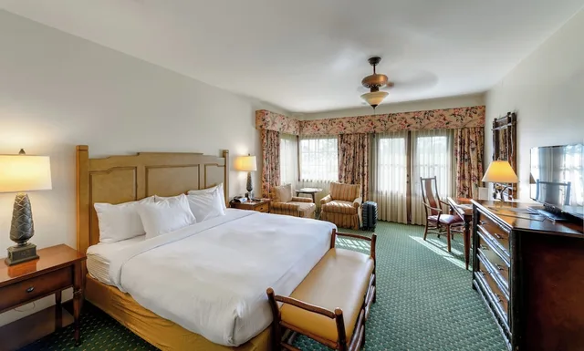 فيلا بسرير كينج مع أريكة، Lanier Islands Legacy Lodge 1/3