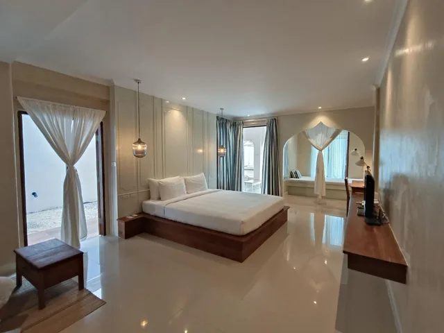 Quayside, Suite, Bathtub، The Oia Pai Resort And Spa 1/1