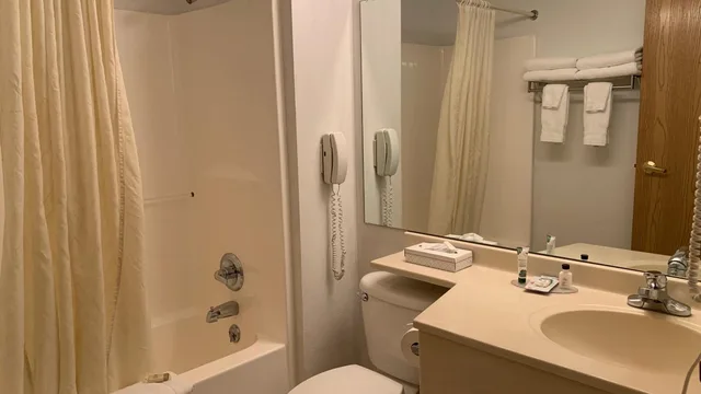 استوديو بسرير كينج، Fairbridge Inn & Suites Miles City 3/6