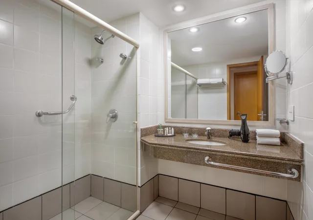 غرفة قياسية بسرير كينج، Brasil 21 Suites Affiliated by Melia 7/7