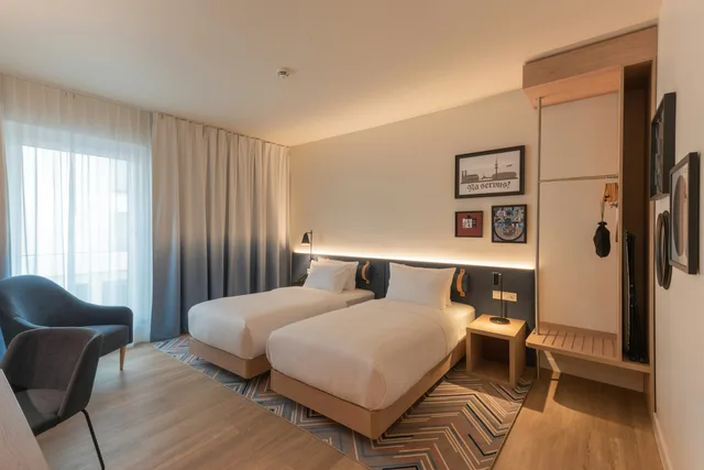 غرفة بسرير كينج، Hampton by Hilton Munich North 2/3