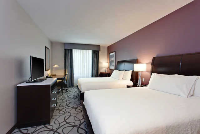 جناح بسريرين كوين لذوي الإعاقة، Hilton Garden Inn Irvine / Orange County Airport 4/9