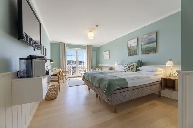 جناح جونيور بسرير مزدوج بحمام خاص، Ruths Hotel 2/8