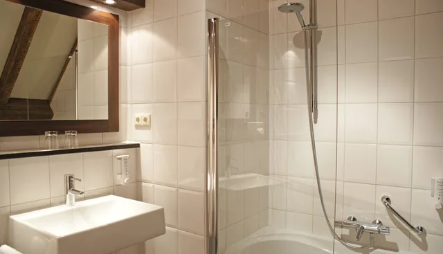 غرفة كومفورت بسرير مزدوج، Hotel Kasteel Erenstein 3/3