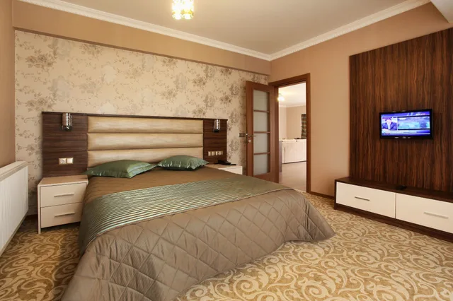 جناح غراند، Balturk House Hotel 4/7