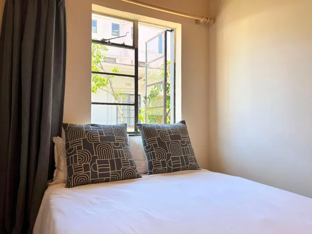 غرفة اقتصادية بسرير مزدوج، Long Street Backpackers - Adults Only 6/10