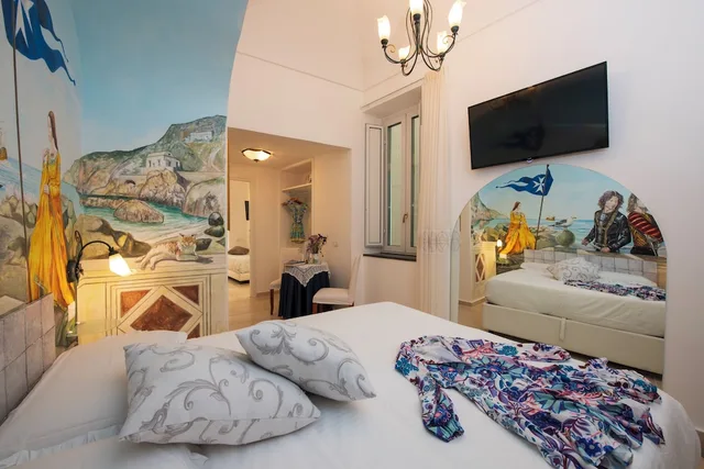 1 Bedroom, Family, Studio, Suite, Queen and Twin Beds, City View, Balcony, Hotel Antica Repubblica 4/10