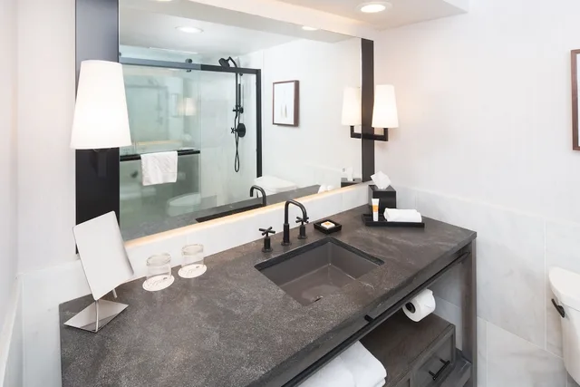 Deluxe, 2 Queen Beds, Grand Geneva Resort & Spa 6/7