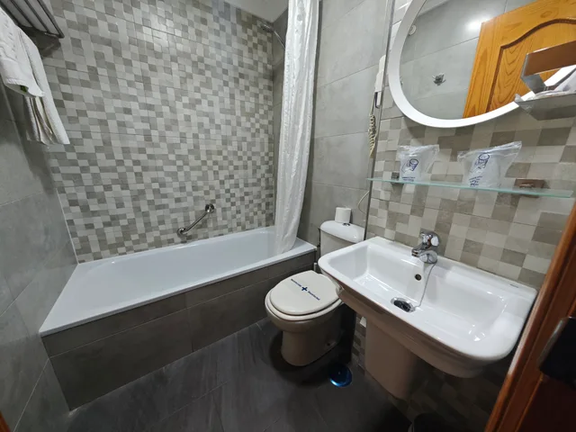 غرفة بسرير مزدوج أو سريرين منفصلين، Hotel Miraya 5/5
