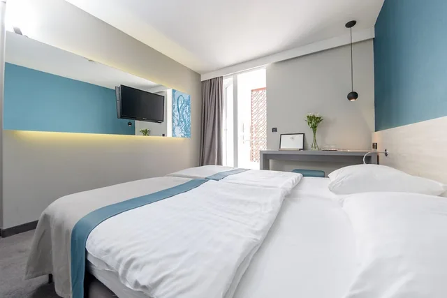 جناح سوبيريور بسرير كينج مع أريكة، Hotel Kolovare 1/4