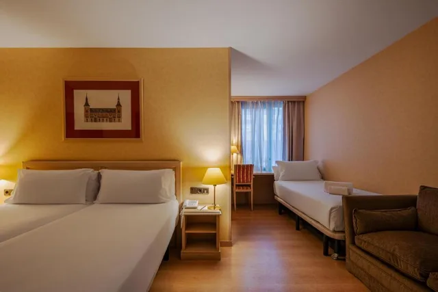 غرفة عائلية، Luze Castellana Hotel 1/3