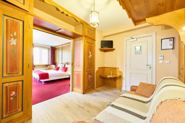 جناح بثلاثة أسرّة، Hotel Saint Martin 6/9