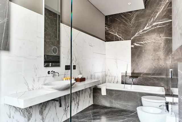 جناح جونيور عائلي، Hotel Warszawa 7/9