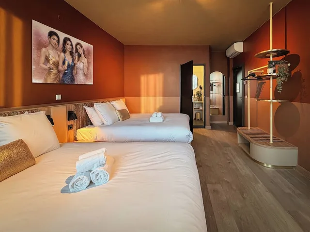 غرفة عائلية رباعية بسريرين مزدوجين، De Pijp Boutique Hotel 8/10