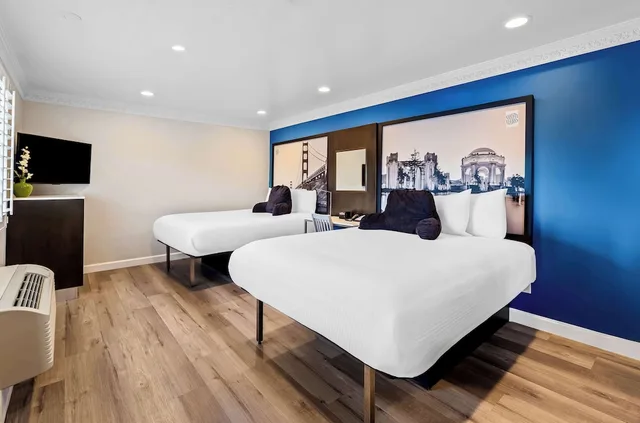 غرفة بسريرين مزدوجين، Signature Inn San Francisco Marina District 2/4