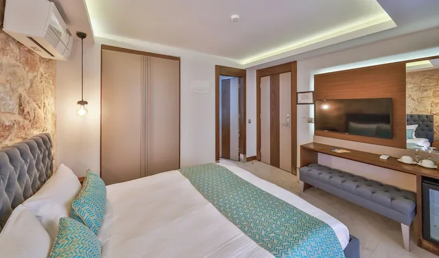 غرفة قياسية بسرير كوين بشرفة، Molino Hotel 5/8