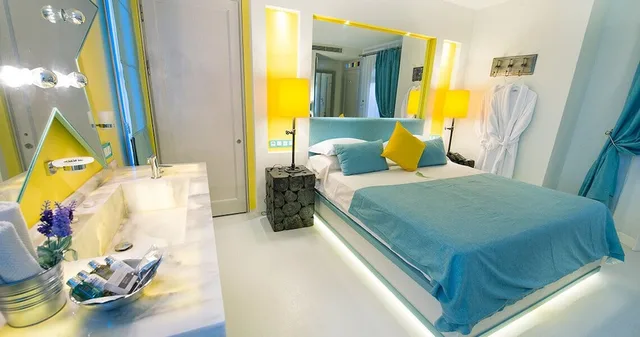 Superior, Suite, King Bed, Marge Hotel 3/6