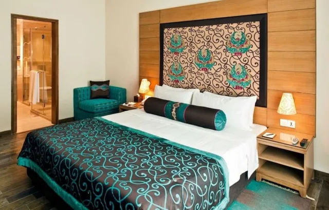 غرفة بريميوم بسرير كينج، THE LALIT JAIPUR 4/5
