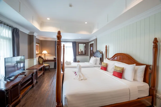 Suite, Triple, The Orchid House 153 2/6