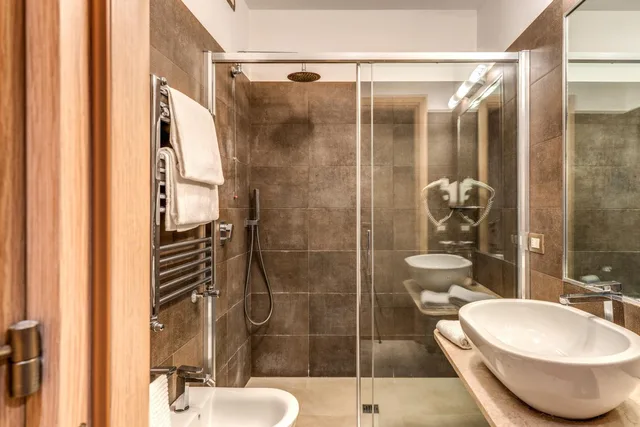 غرفة بسرير كوين، Boutique Hotel Roma 8/9