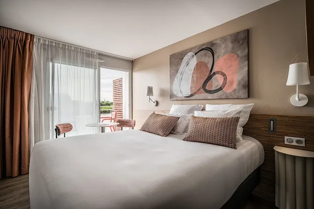 Saline, Classic, Queen Bed، Thalazur Carnac 7/10