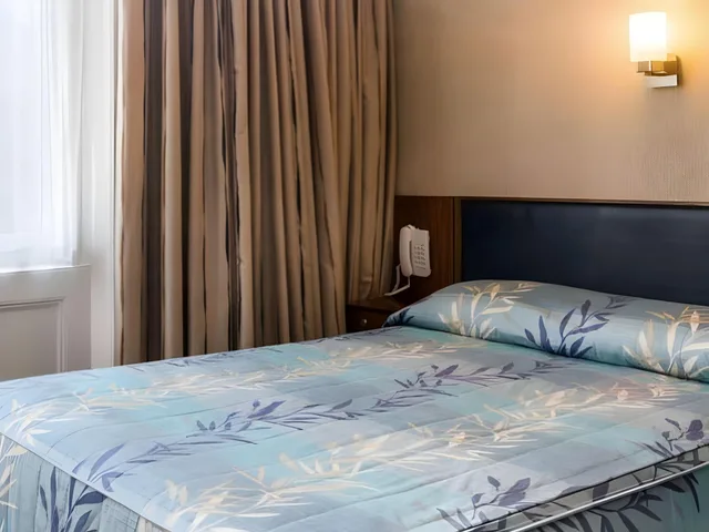 غرفة مفردة بسرير مزدوج، Mitre House 1/2