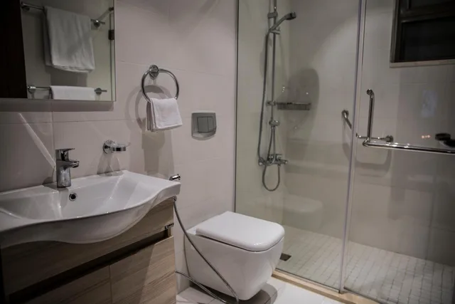 جناح ملكي بشرفة، Naylover Hotel Suites 9/10