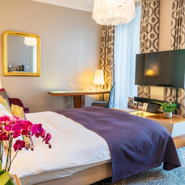 Style, Double Bed, City View، Schweizerhof 4/10