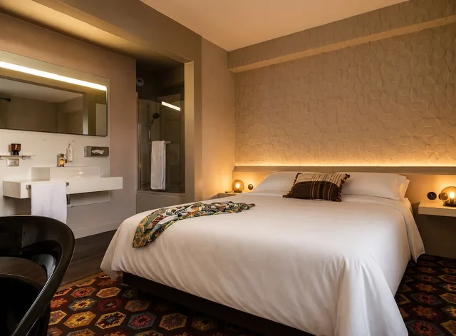 غرفة قياسية بسرير مزدوج، L Hotel 2/10