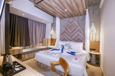 chamberlain, Marc Hotel Gili Trawangan 3/3