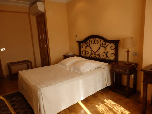 غرفة بسرير مزدوج، Aranda 3/10