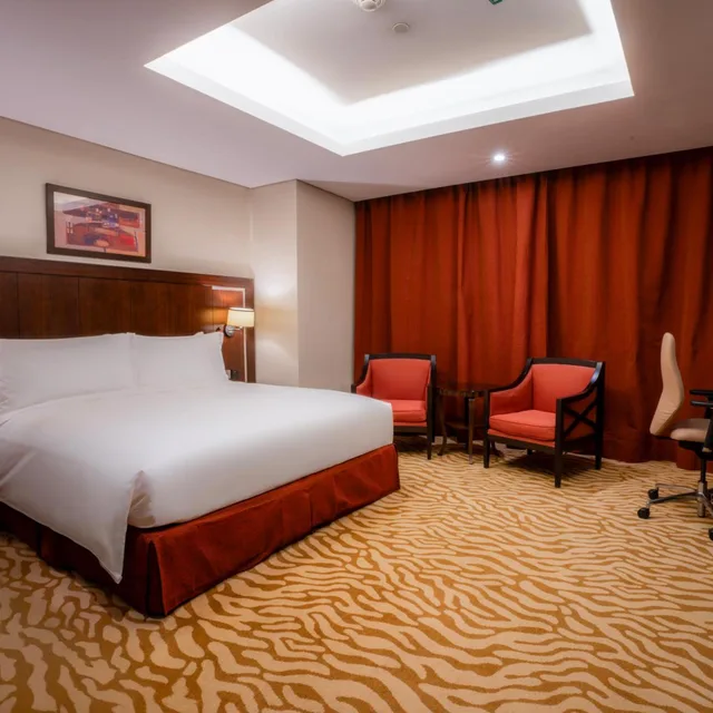 Premium, Holiday Inn Olaya 4/8