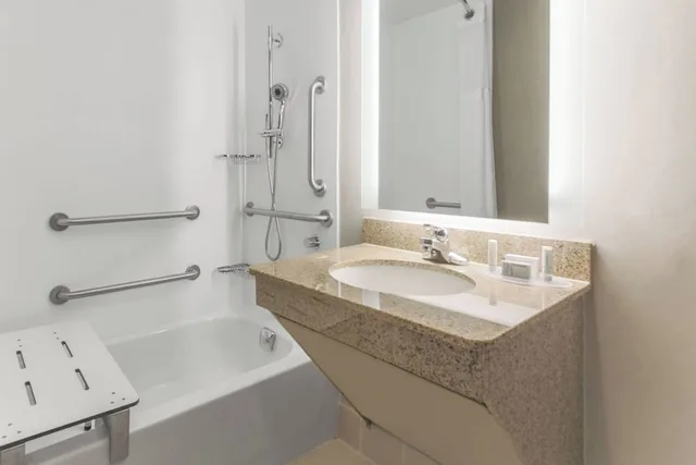 جناح استوديو بسريرين كوين مع أريكة، Springhill Suites Austin North Parmer Lane 4/4