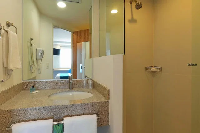 غرفة سوبيريور بسريرين مزدوجين، One Queretaro Aeropuerto Hotel 1/2