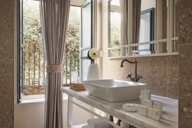 غرفة ديلوكس بسرير كوين بإطلالة على المدينة، Bohemian Suites Athens 5/8